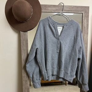 Abercrombie & Fitch Heather Gray sweatshirt